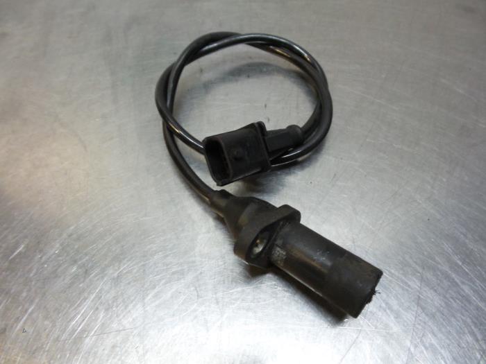 Gebruikte Krukas sensor Fiat Punto II (188) 1.2 16V Prijs € 20,00 Margeregeling aangeboden door Autodemontagebedrijf Otte