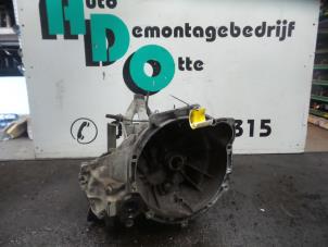 Gebruikte Versnellingsbak Ford Focus 2 1.6 Ti-VCT 16V Prijs € 150,00 Margeregeling aangeboden door Autodemontagebedrijf Otte