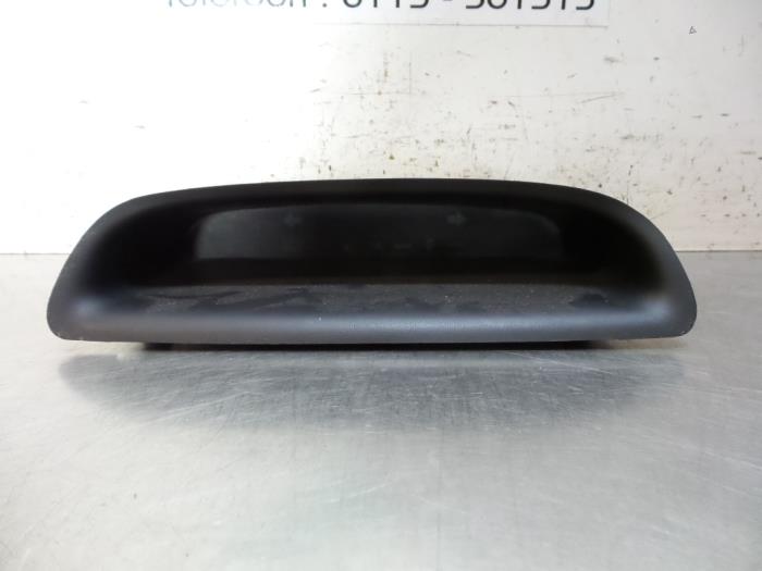 Gebruikte Display Interieur Hyundai Matrix 1.6 16V Prijs € 30,00 Margeregeling aangeboden door Autodemontagebedrijf Otte