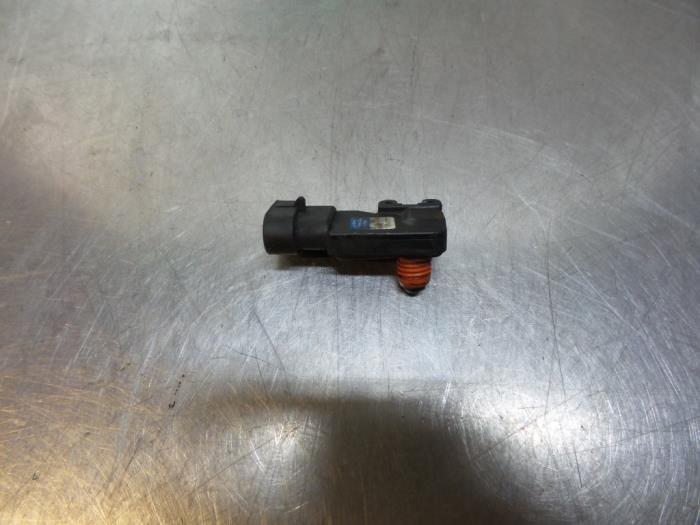Gebruikte Map Sensor (inlaatspruitstuk) Opel Meriva (A) 1.6 Prijs € 25,00 Margeregeling aangeboden door Autodemontagebedrijf Otte