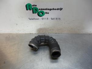 Gebruikte Luchtinlaat slang Ford Fiesta 5 (JD/JH) 1.3 Prijs € 10,00 Margeregeling aangeboden door Autodemontagebedrijf Otte