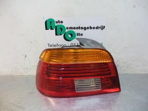 Gebruikte Achterlicht rechts BMW 5-Serie Prijs € 15,00 Margeregeling aangeboden door Autodemontagebedrijf Otte