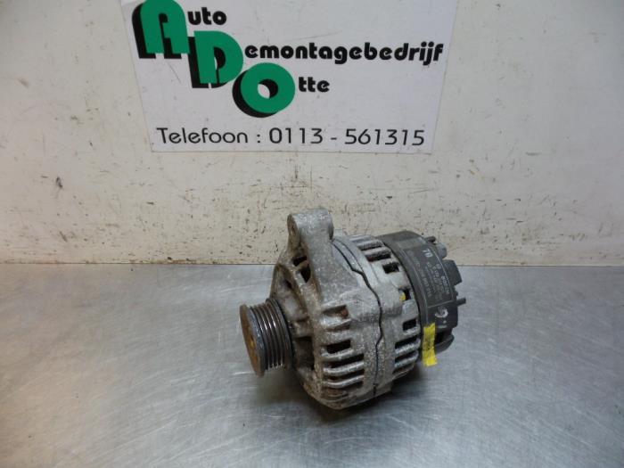 Gebruikte Dynamo Audi A4 (B5) 1.6 Prijs € 30,00 Margeregeling aangeboden door Autodemontagebedrijf Otte