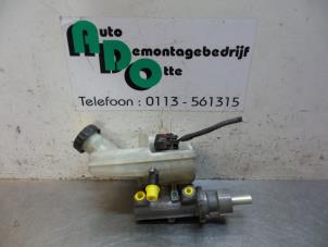 Gebruikte Hoofdremcilinder Ford Transit 2.4 TDdi 16V Prijs € 40,00 Margeregeling aangeboden door Autodemontagebedrijf Otte