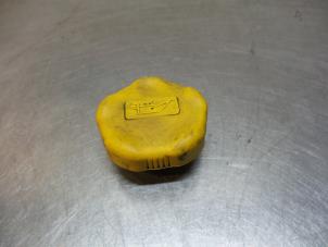 Gebruikte Oliedop Fiat Doblo Cargo (223) 1.9 JTD Prijs € 5,00 Margeregeling aangeboden door Autodemontagebedrijf Otte