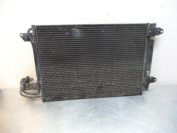 Gebruikte Airco Condensor Volkswagen Golf Plus (5M1/1KP) 2.0 TDI 16V Prijs € 30,00 Margeregeling aangeboden door Autodemontagebedrijf Otte
