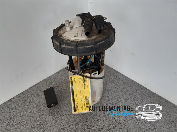 Gebruikte Opvoerpomp Mercedes Vito (639.6) 2.2 111 CDI 16V Prijs € 50,00 Margeregeling aangeboden door Franken Autodemontage B.V.