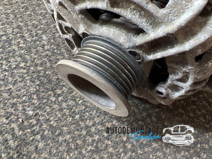 Dynamo van een Ford Transit 2.0 TDdi 16V 300M 2005