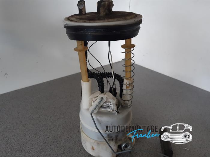 Gebruikte Benzinepomp Nissan Qashqai (J10) 2.0 16V Prijs € 35,00 Margeregeling aangeboden door Franken Autodemontage B.V.