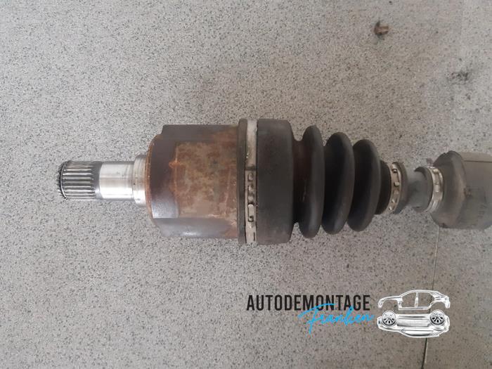 Gebruikte Aandrijfas links-voor Honda Civic (FK/FN) 2.2 i-CTDi 16V Prijs € 70,00 Margeregeling aangeboden door Franken Autodemontage B.V.