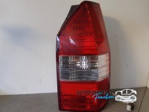 Gebruikte Achterlicht rechts Mitsubishi Space Wagon (N8/N9) 2.4 16V GDI GLX Prijs € 35,00 Margeregeling aangeboden door Franken Autodemontage B.V.