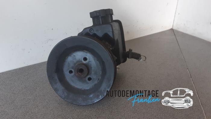 Gebruikte Pomp Servo Mercedes Vito (639.6) 2.2 109 CDI 16V Prijs € 50,00 Margeregeling aangeboden door Franken Autodemontage B.V.