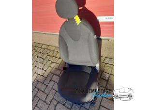 Gebruikte Voorstoel links Mini Mini (R56) 1.6 One D 16V Prijs op aanvraag aangeboden door Franken Autodemontage B.V.