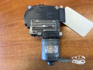 Gebruikte Ruitenwissermotor voor Mercedes E (W211) 2.2 E-220 CDI 16V Prijs € 40,00 Margeregeling aangeboden door Franken Autodemontage B.V.