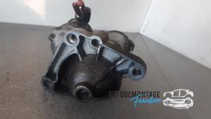 Gebruikte Startmotor Renault Master II (JD) 2.2 dCi 16V Prijs € 50,00 Margeregeling aangeboden door Franken Autodemontage B.V.