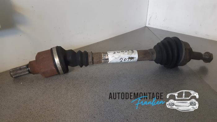 Gebruikte Aandrijfas links-voor Peugeot 508 (8D) 1.6 THP 16V Prijs € 60,00 Margeregeling aangeboden door Franken Autodemontage B.V.