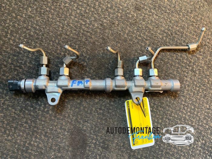 Gebruikte Injector brug Fiat Punto Evo (199) 1.3 JTD Multijet 85 16V Euro 5 Prijs € 50,00 Margeregeling aangeboden door Franken Autodemontage B.V.