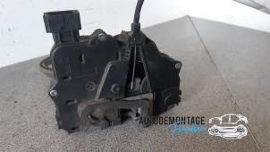 Gebruikte Portierslot Mechaniek 2Deurs links Peugeot Boxer (U9) 2.2 HDi 120 Euro 4 Prijs € 35,00 Margeregeling aangeboden door Franken Autodemontage B.V.