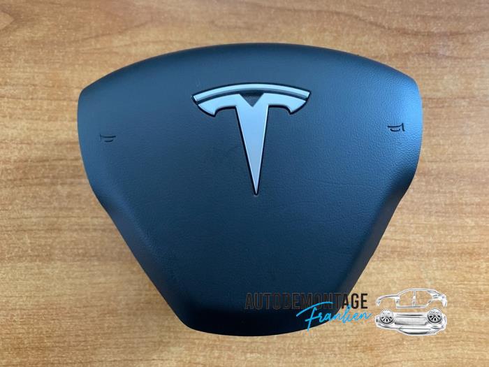 Tesla Model 3 Airbags links (Stuur) voorraad Onderdelenlijn.nl