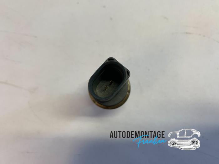 Temperatuursensor Motor van een Volkswagen Transporter T6 2.0 TDI DRF 2017