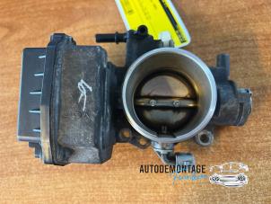 Gebruikte Gasklephuis Peugeot 407 SW (6E) 1.8 16V Prijs € 50,00 Margeregeling aangeboden door Franken Autodemontage B.V.