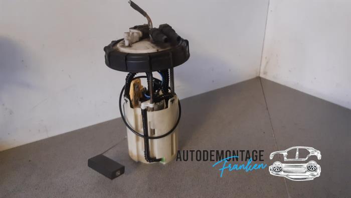 Gebruikte Opvoerpomp Mercedes Vito (639.7) 2.2 111 CDI 16V Prijs € 50,00 Margeregeling aangeboden door Franken Autodemontage B.V.