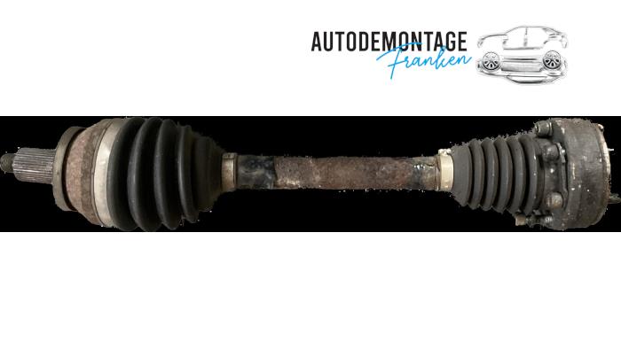 Gebruikte Aandrijfas links-voor Volkswagen Polo IV (9N1/2/3) 1.4 TDI 70 Prijs € 35,00 Margeregeling aangeboden door Franken Autodemontage B.V.