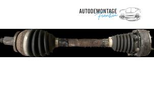 Gebruikte Steekas links-voor Volkswagen Polo IV (9N1/2/3) 1.4 TDI 70 Prijs € 35,00 Margeregeling aangeboden door Franken Autodemontage B.V.