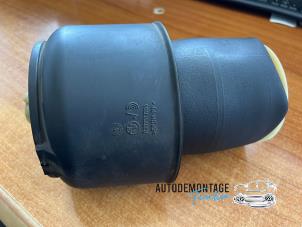 Gebruikte Luchtbalg BMW 5 serie Touring (F11) 525d 16V Prijs € 150,00 Margeregeling aangeboden door Franken Autodemontage B.V.