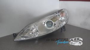 Gebruikte Koplamp links Peugeot 407 (6D) 1.6 HDi 16V Prijs € 60,00 Margeregeling aangeboden door Franken Autodemontage B.V.