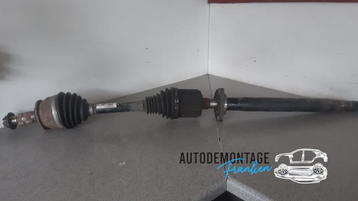 Gebruikte Aandrijfas rechts-voor Opel Insignia Sports Tourer 2.0 CDTI 16V Prijs € 70,00 Margeregeling aangeboden door Franken Autodemontage B.V.