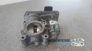 Gebruikte Gasklephuis Renault Captur (2R) 1.2 TCE 16V EDC Prijs € 35,00 Margeregeling aangeboden door Franken Autodemontage B.V.