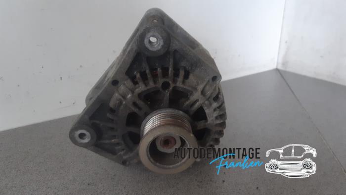 Gebruikte Dynamo Renault Megane II (BM/CM) 2.0 16V Prijs € 35,00 Margeregeling aangeboden door Franken Autodemontage B.V.