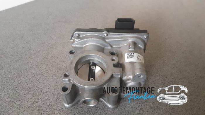 Gebruikte Gasklephuis Renault Captur I (2R) 0.9 Energy TCE 12V Prijs € 35,00 Margeregeling aangeboden door Franken Autodemontage B.V.