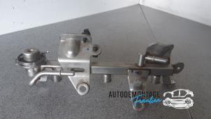 Gebruikte Injector brug Renault Captur (2R) 0.9 Energy TCE 12V Prijs € 25,00 Margeregeling aangeboden door Franken Autodemontage B.V.