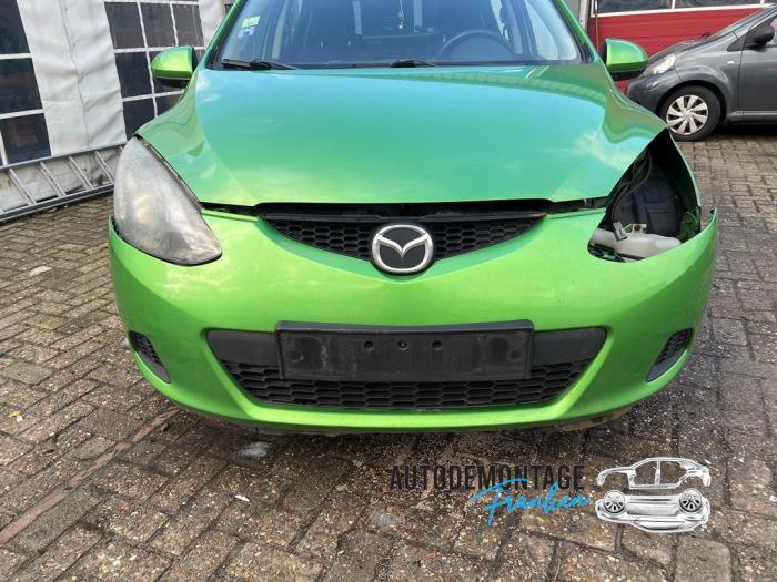 Mazda 2. Bumpers voor voorraad Onderdelenlijn.nl