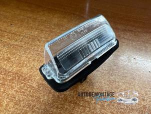 Gebruikte Kenteken Verlichting Toyota Yaris III (P13) 1.5 16V Hybrid Prijs € 10,00 Margeregeling aangeboden door Franken Autodemontage B.V.