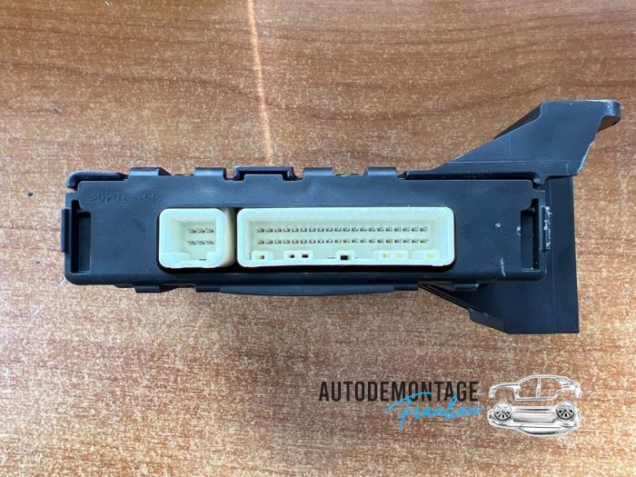 Computer Koeling van een Toyota Yaris III (P13) 1.5 16V Hybrid 2020