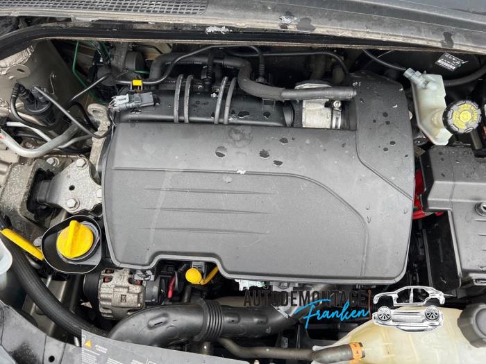 Motor van een Renault Clio III (BR/CR) 1.2 16V 75 2011