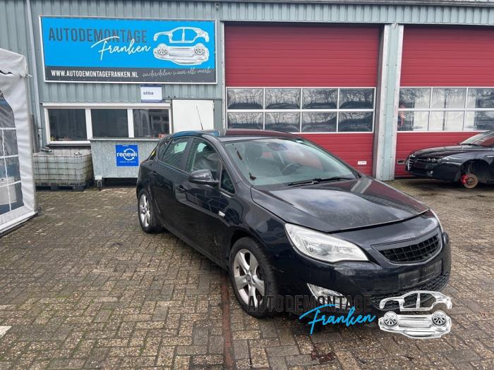 Gebruikte Subframe Opel Astra J (PC6/PD6/PE6/PF6) 1.7 CDTi 16V 110 Prijs op aanvraag aangeboden door Franken Autodemontage B.V.