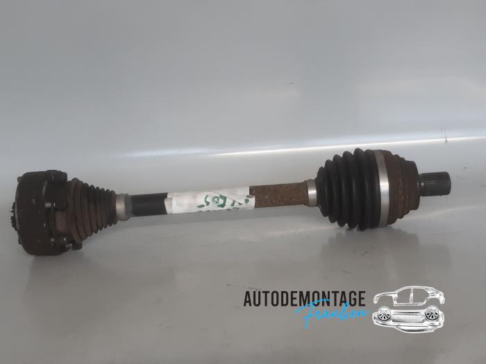 Gebruikte Steekas links-voor Volkswagen Golf VI (5K1) 1.6 TDI 16V Prijs € 45,00 Margeregeling aangeboden door Franken Autodemontage B.V.
