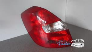 Gebruikte Achterlicht links Skoda Fabia II Combi 1.2i 12V Prijs € 40,00 Margeregeling aangeboden door Franken Autodemontage B.V.