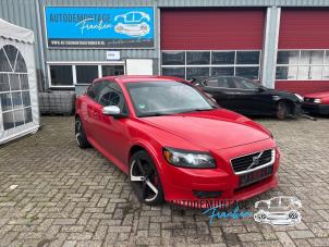 Gebruikte Cardanas links-voor (VWA) Volvo C30 (EK/MK) 2.4 D5 20V Prijs op aanvraag aangeboden door Franken Autodemontage B.V.