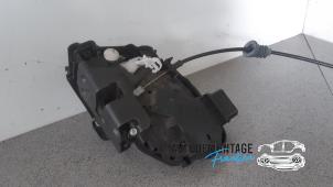 Gebruikte Slotmechaniek Portier 2Deurs links Volvo C30 (EK/MK) 1.8 16V Prijs € 35,00 Margeregeling aangeboden door Franken Autodemontage B.V.