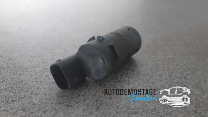 Gebruikte Sensor PDC Renault Espace (JK) 2.0 dCi 16V 150 FAP Prijs € 25,00 Margeregeling aangeboden door Franken Autodemontage B.V.