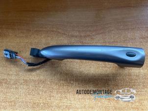 Gebruikte Deurgreep 4Deurs rechts-voor Renault Grand Scénic III (JZ) 1.5 dCi 110 Prijs € 15,00 Margeregeling aangeboden door Franken Autodemontage B.V.