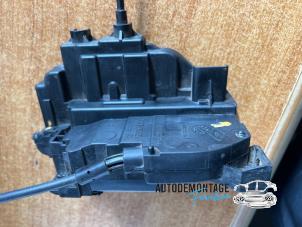 Gebruikte Slotmechaniek Portier 4Deurs rechts-voor Renault Grand Scénic III (JZ) 1.5 dCi 110 Prijs € 40,00 Margeregeling aangeboden door Franken Autodemontage B.V.