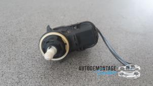 Gebruikte Motor Koplamp Renault Grand Scénic III (JZ) 1.5 dCi 110 Prijs € 15,00 Margeregeling aangeboden door Franken Autodemontage B.V.