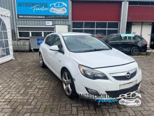 Gebruikte Subframe Opel Astra J (PC6/PD6/PE6/PF6) 1.7 CDTi 16V 110 Prijs op aanvraag aangeboden door Franken Autodemontage B.V.