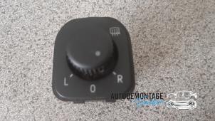 Gebruikte Spiegel Schakelaar Volkswagen Golf V (1K1) 1.9 TDI Prijs € 15,00 Margeregeling aangeboden door Franken Autodemontage B.V.